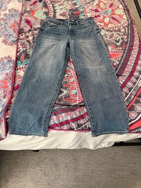 Old Navy OG Loose Denim Jeans in Medium Blue Wash